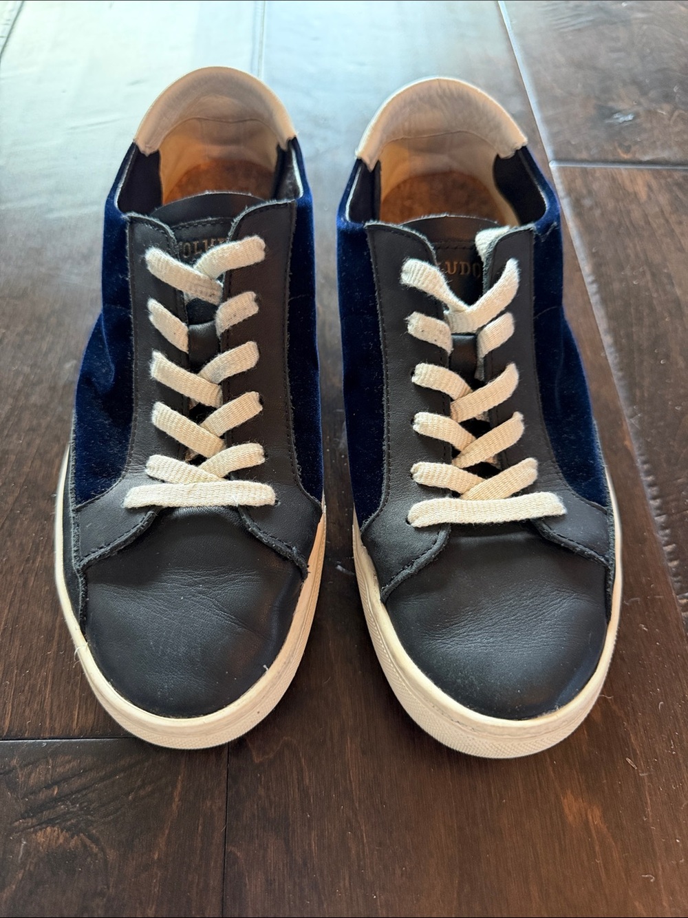 Soludos Women’s Navy Velvet + Black Leather Sneakers. Super Soft . Size 9